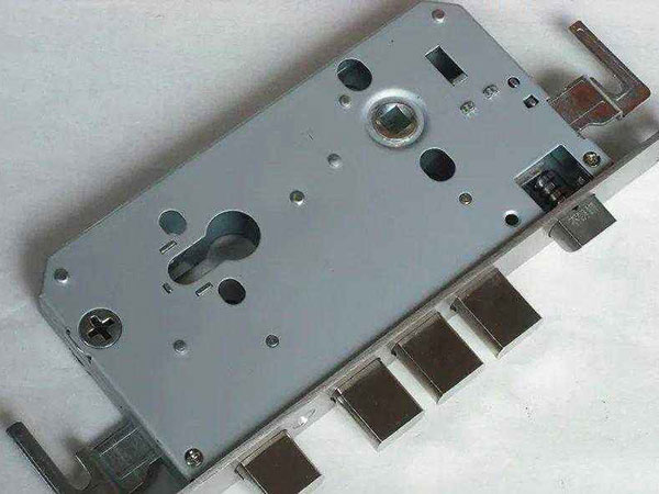 黄石港24小时上门开锁公司